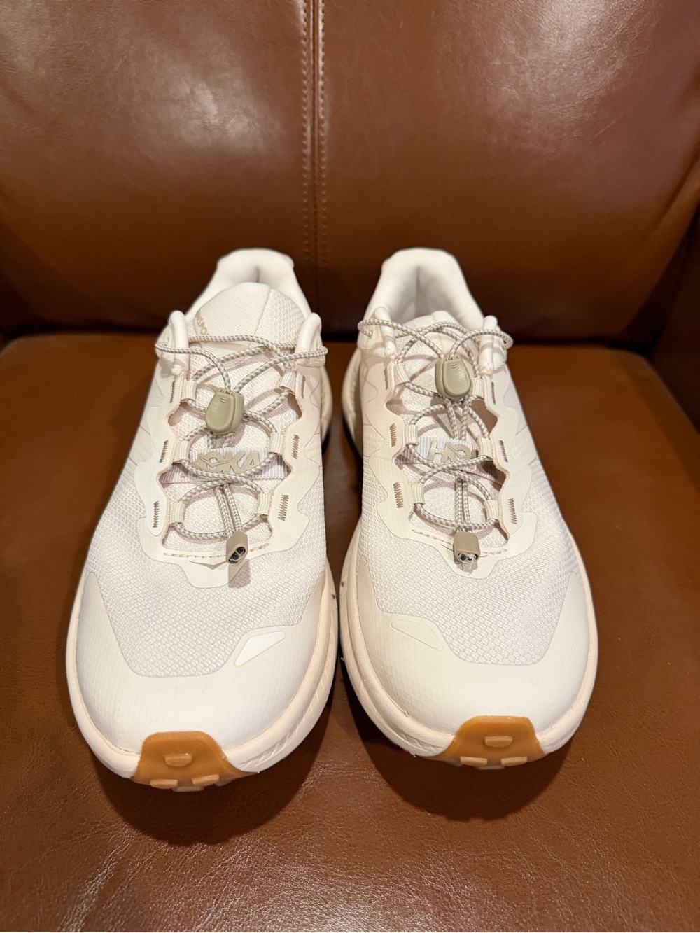 Women’s Hoka Transport Cream/White Gum Sole (Like New) - Picture 2 of 7